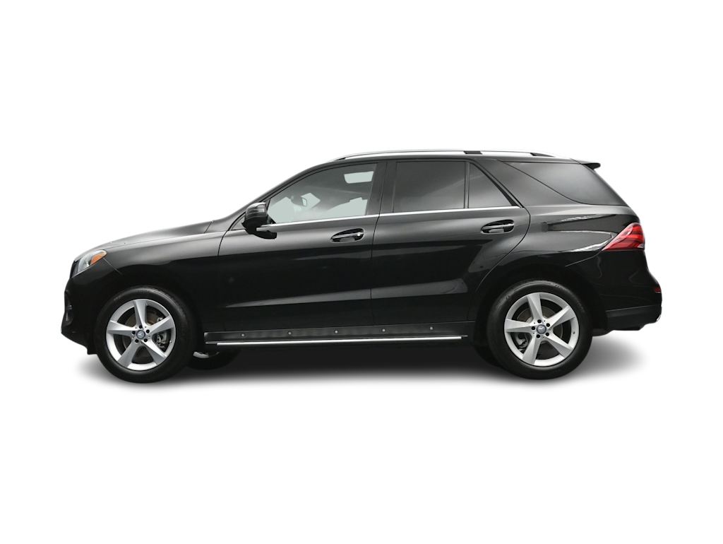 Thumbnail: 2016 Mercedes-Benz GLE - 33