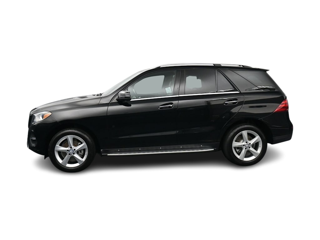 Thumbnail: 2016 Mercedes-Benz GLE - 3