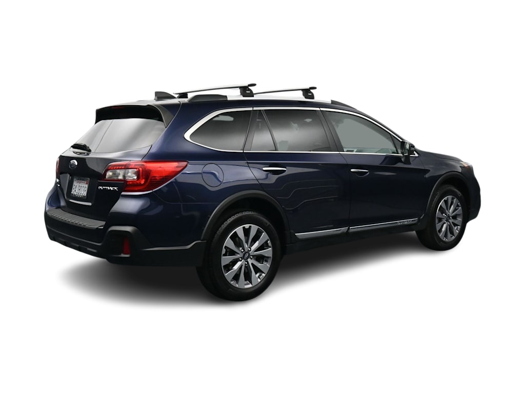 Thumbnail: 2018 Subaru Outback - 17
