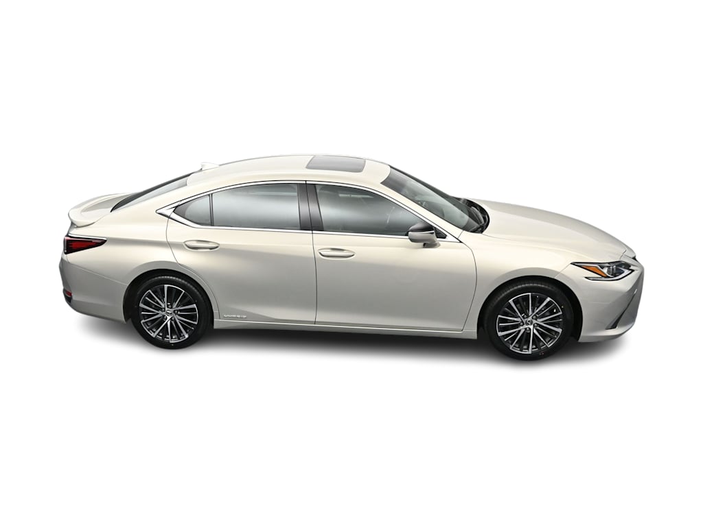 Thumbnail: 2022 Lexus ES - 20