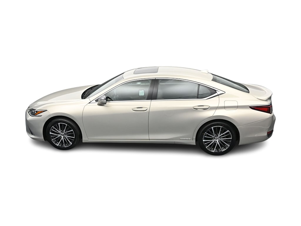 Thumbnail: 2022 Lexus ES - 24