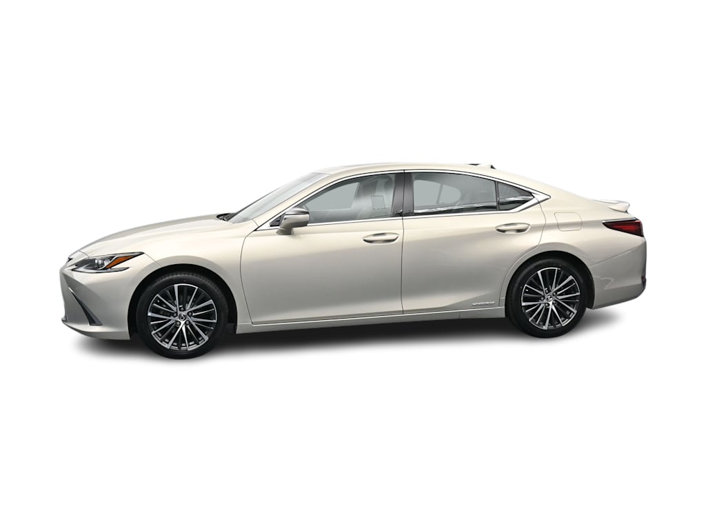 Thumbnail: 2022 Lexus ES - 3