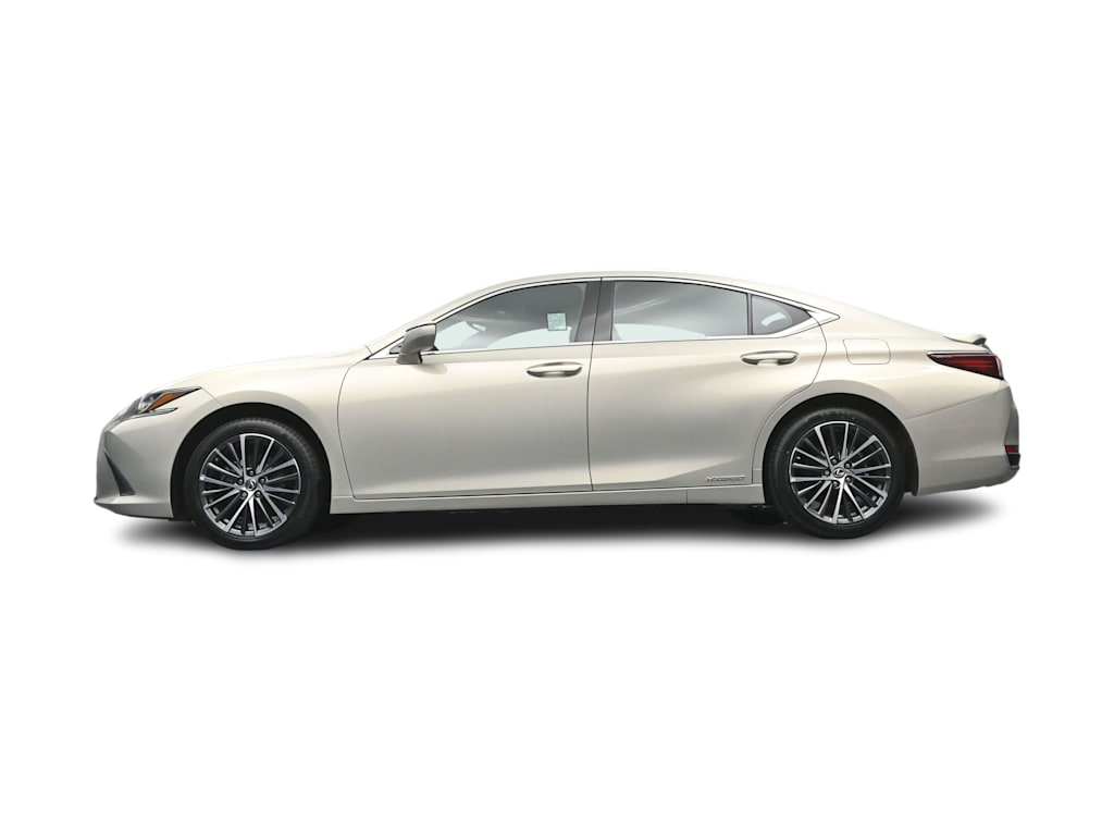 Thumbnail: 2022 Lexus ES - 32