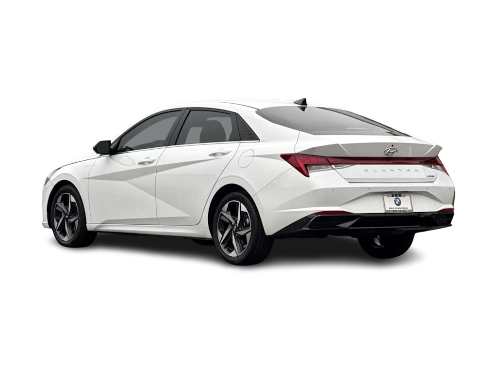 Thumbnail: 2023 Hyundai Elantra - 4