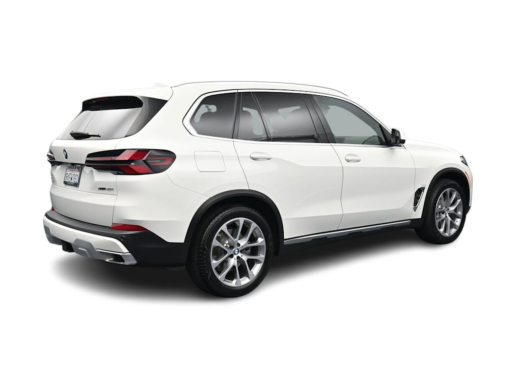Thumbnail: 2026 BMW X5 - 16