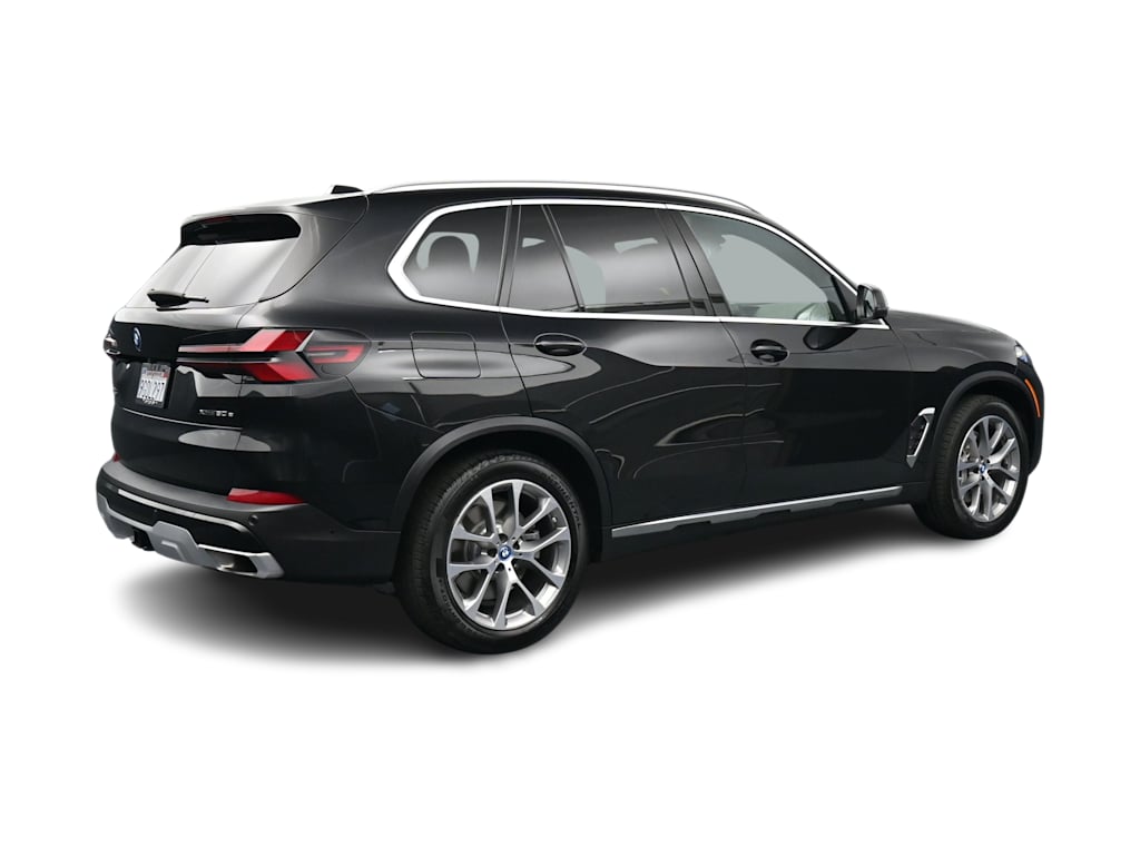 Thumbnail: 2024 BMW X5 - 15