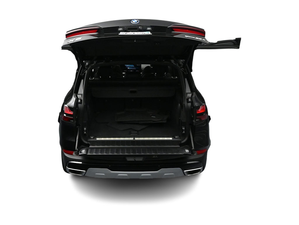 Thumbnail: 2024 BMW X5 - 12