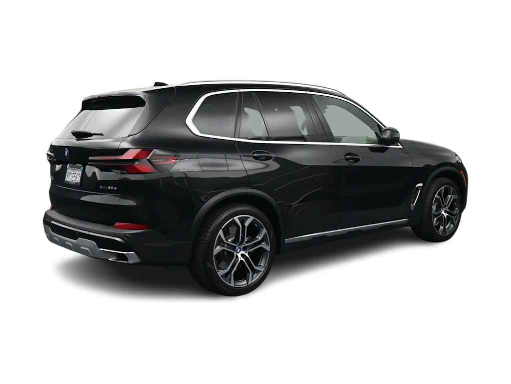 Thumbnail: 2024 BMW X5 - 16