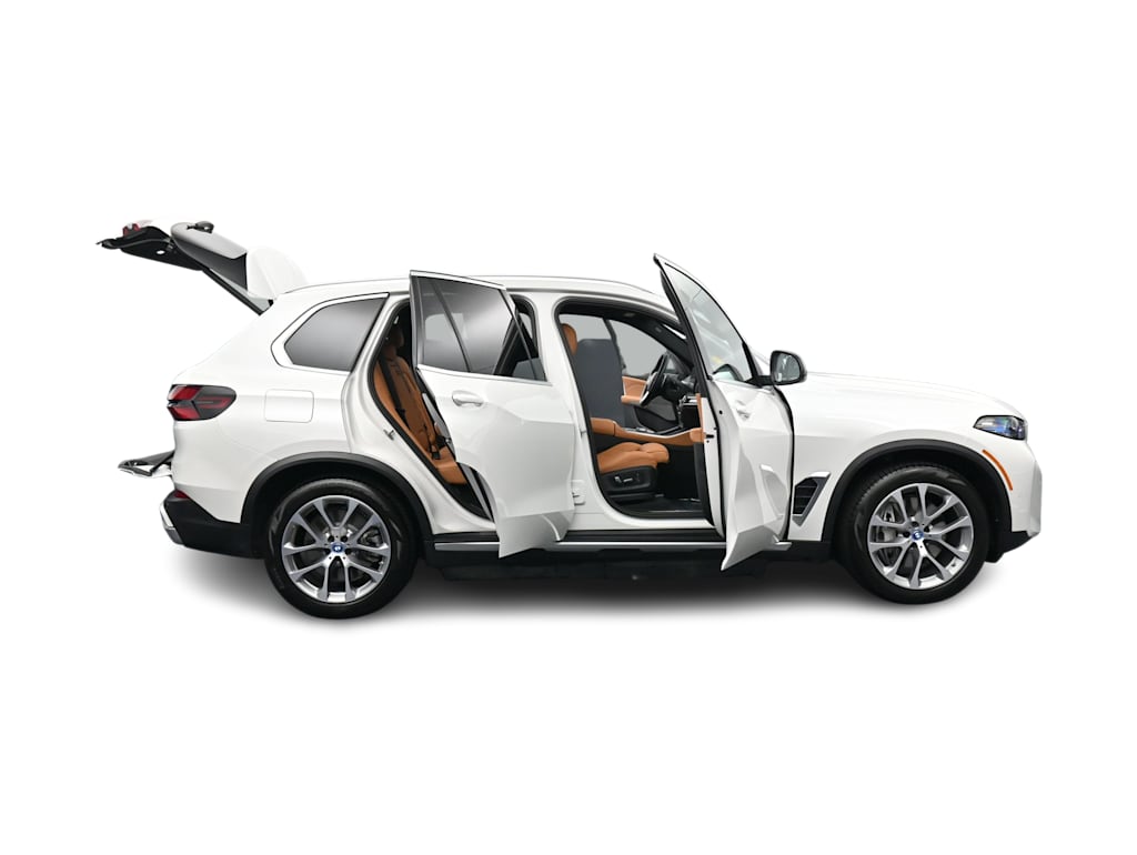 Thumbnail: 2025 BMW X5 - 35