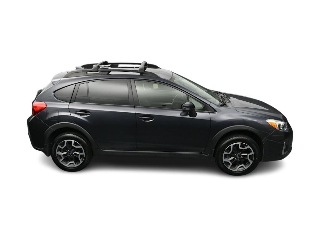 Thumbnail: 2017 Subaru Crosstrek - 20