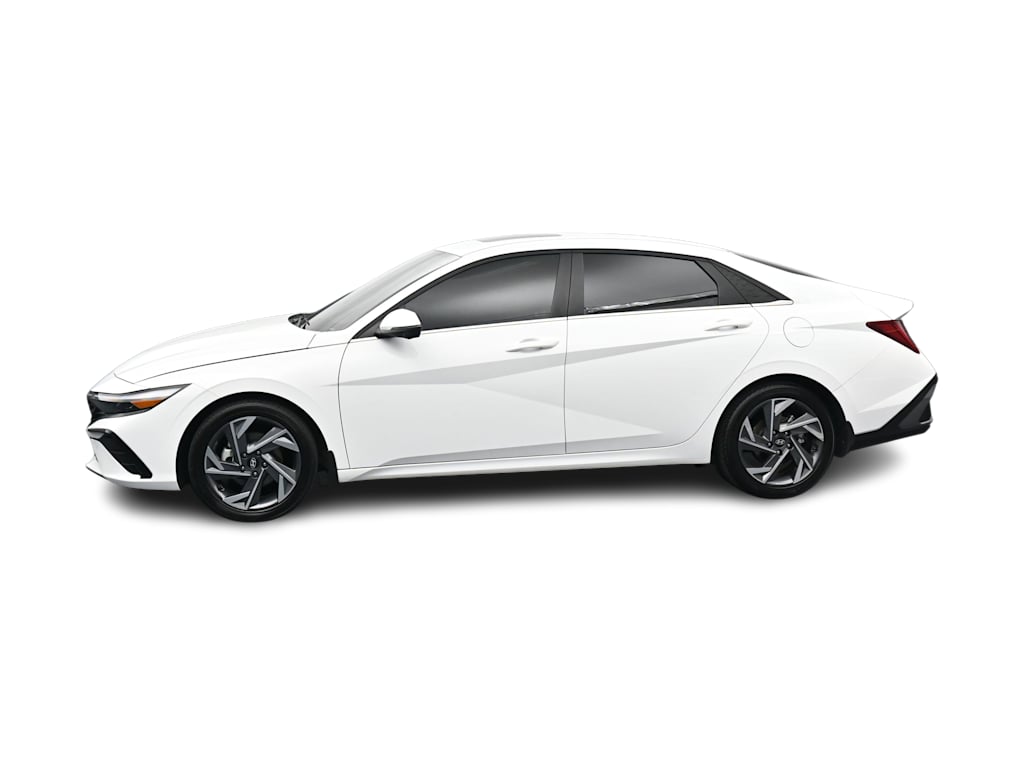 Thumbnail: 2024 Hyundai Elantra - 3