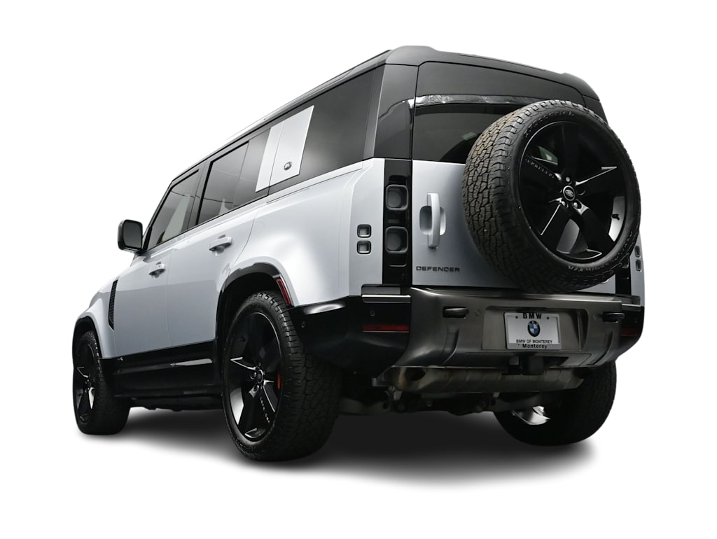 Thumbnail: 2022 Land Rover Defender - 29