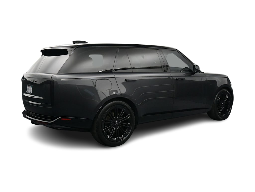 Thumbnail: 2023 Land Rover Range Rover - 17