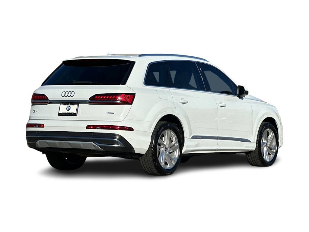 Thumbnail: 2022 Audi Q7 - 17