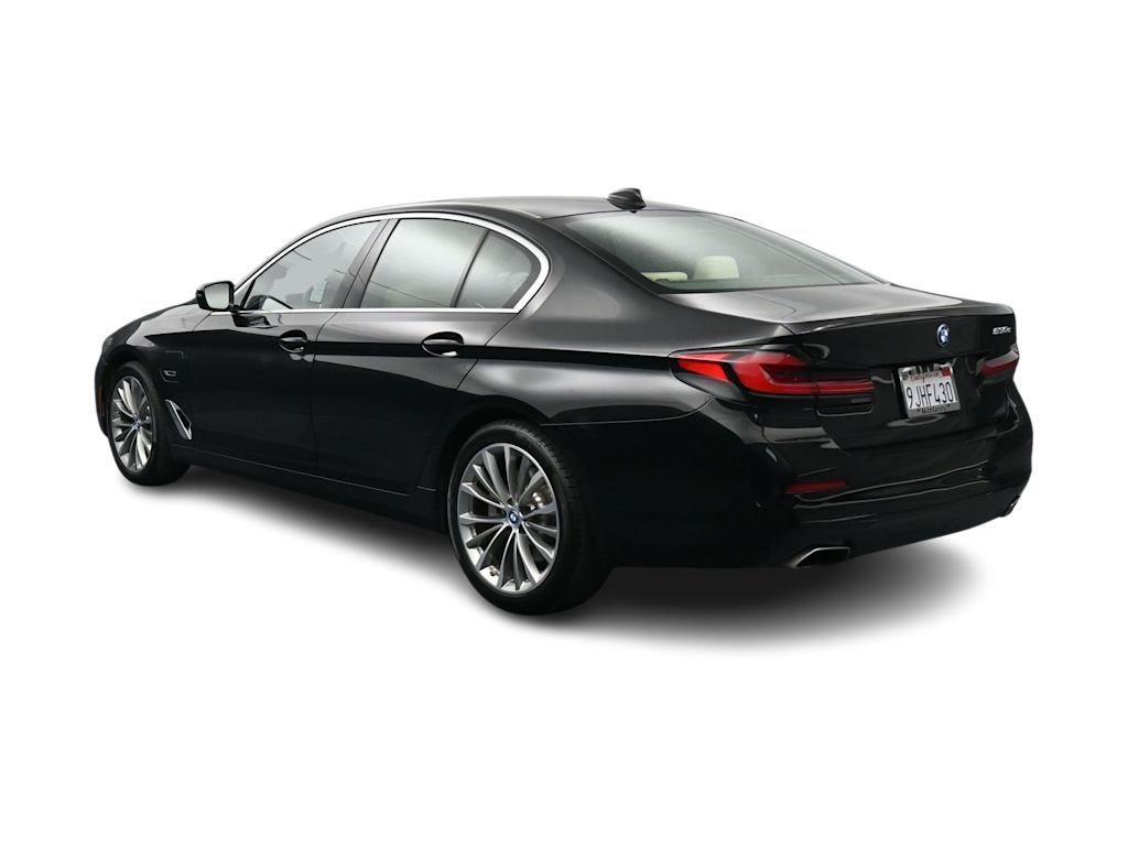 Thumbnail: 2023 BMW 5 Series - 4