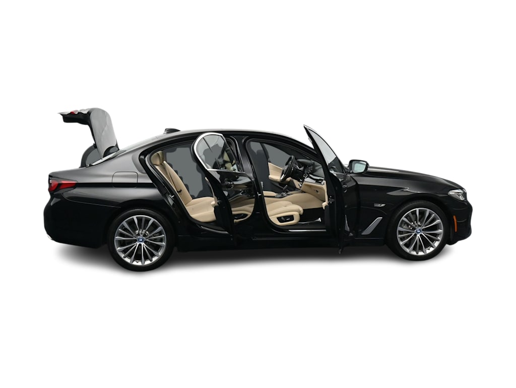 Thumbnail: 2023 BMW 5 Series - 36