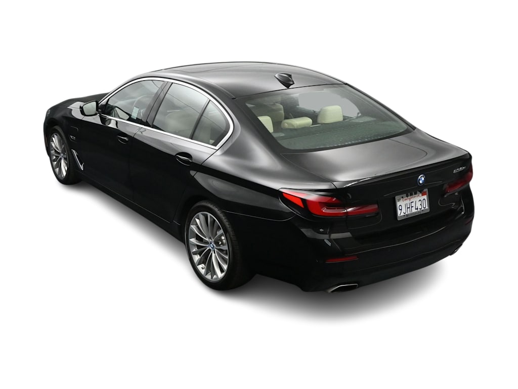 Thumbnail: 2023 BMW 5 Series - 25