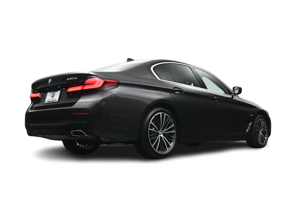 Thumbnail: 2023 BMW 5 Series - 30