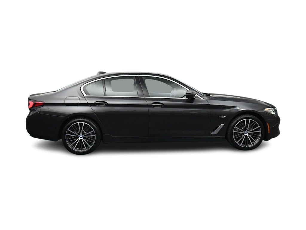 Thumbnail: 2023 BMW 5 Series - 15