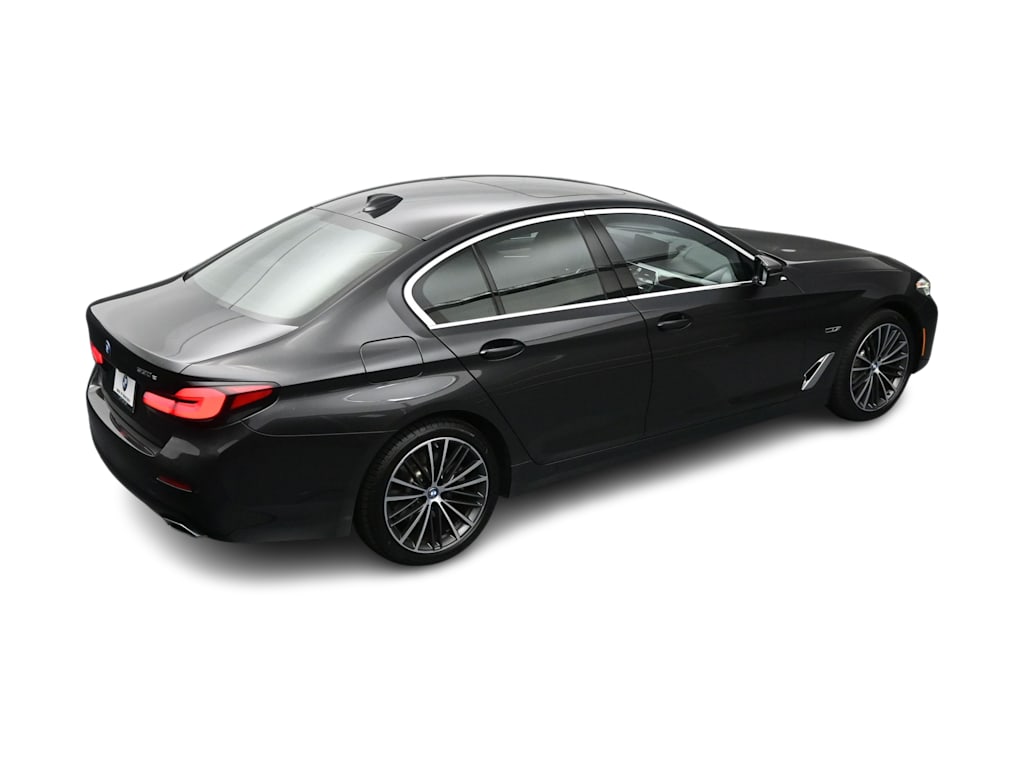 Thumbnail: 2023 BMW 5 Series - 22