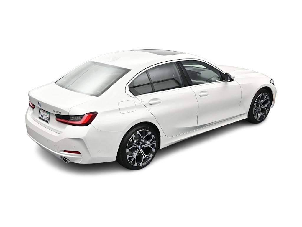 Thumbnail: 2026 BMW 3 Series - 23