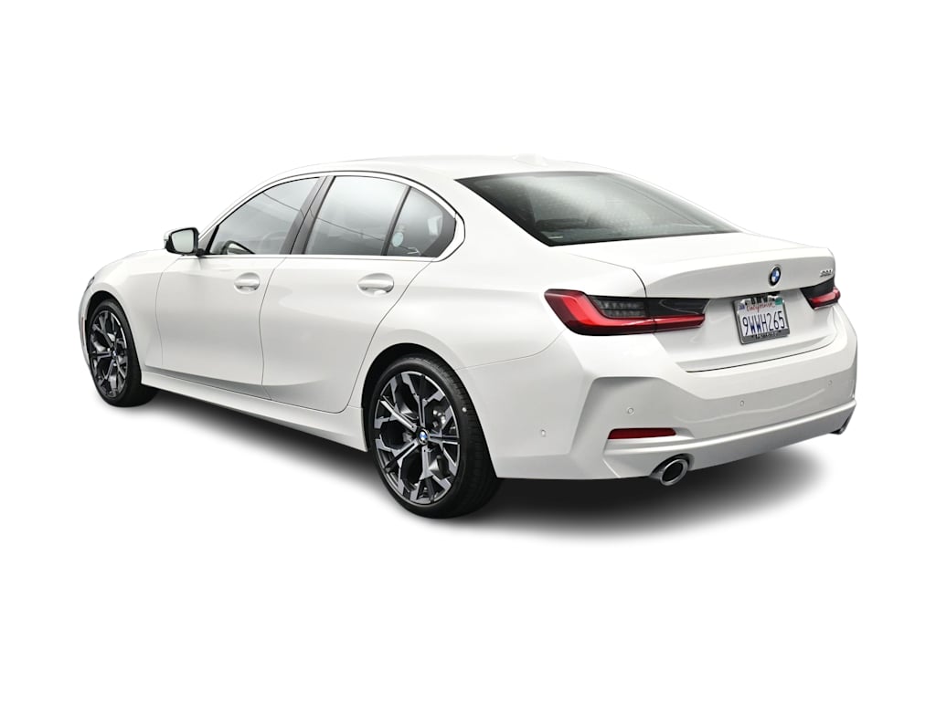Thumbnail: 2026 BMW 3 Series - 4