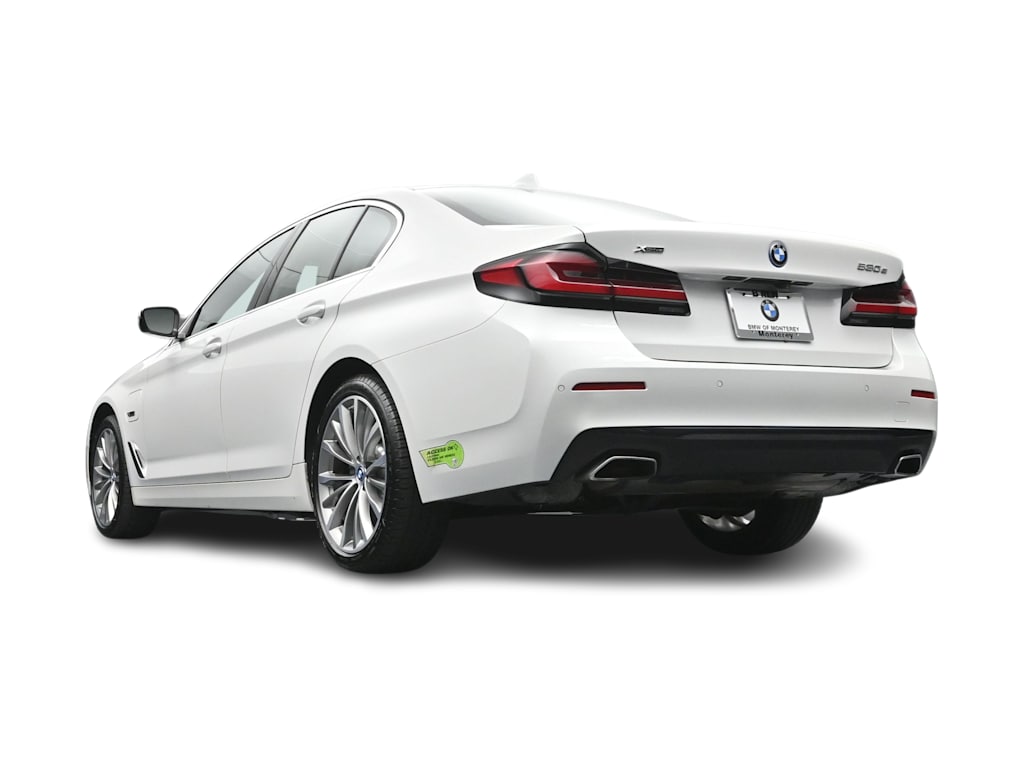 Thumbnail: 2023 BMW 5 Series - 33