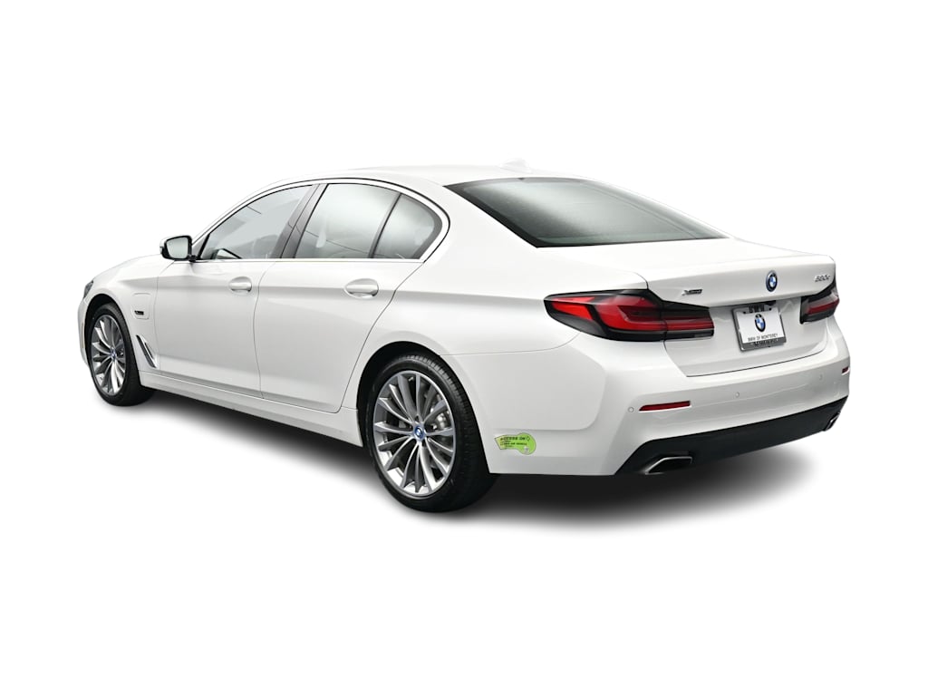 Thumbnail: 2023 BMW 5 Series - 4
