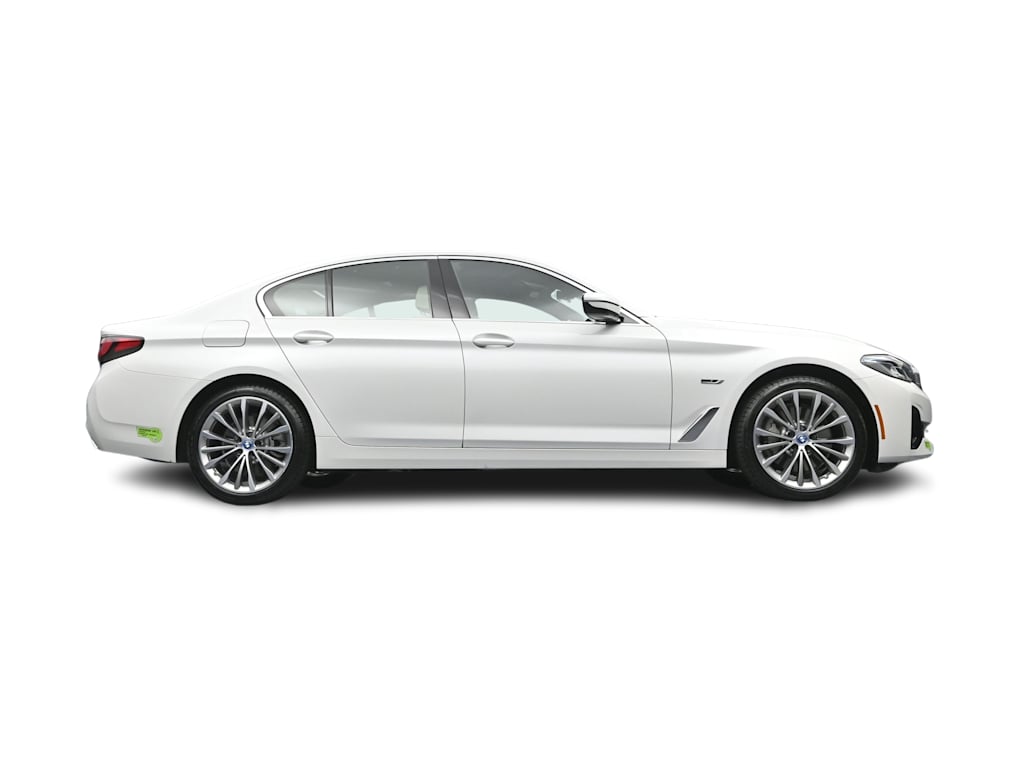 Thumbnail: 2023 BMW 5 Series - 30