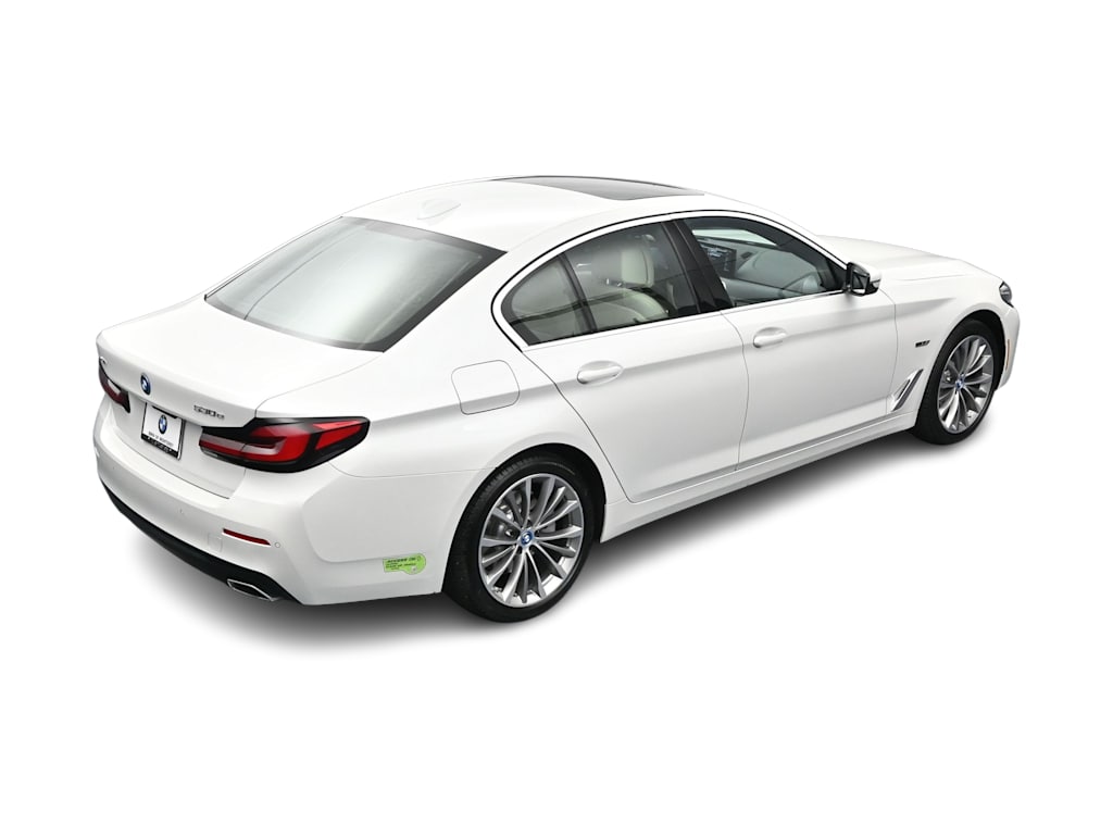 Thumbnail: 2023 BMW 5 Series - 23
