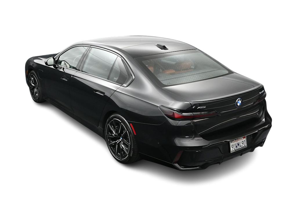 Thumbnail: 2025 BMW 7 Series - 21