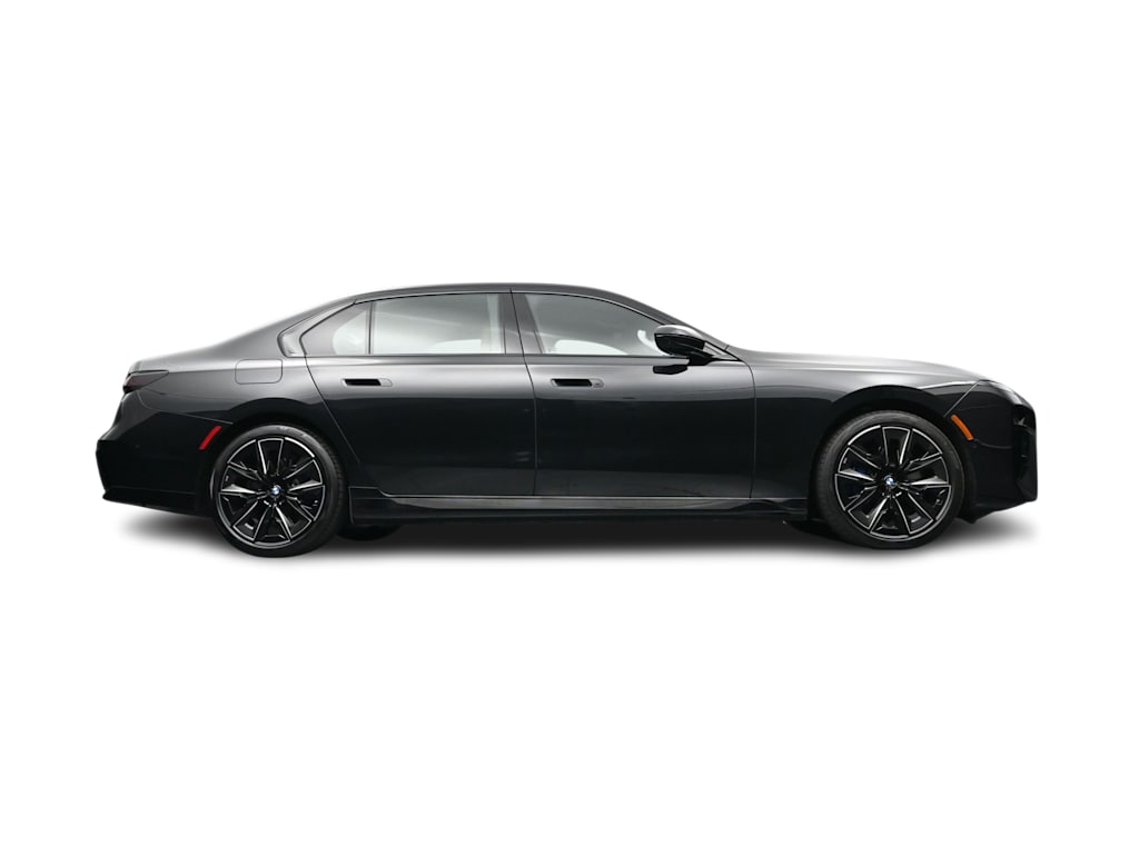 Thumbnail: 2025 BMW 7 Series - 26