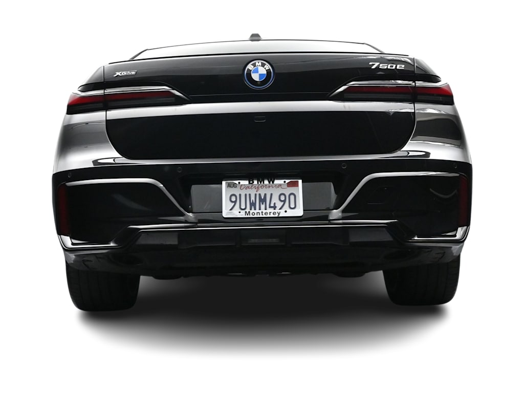 Thumbnail: 2025 BMW 7 Series - 28