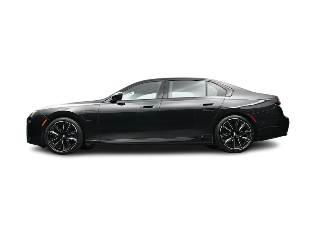 Thumbnail: 2025 BMW 7 Series - 30