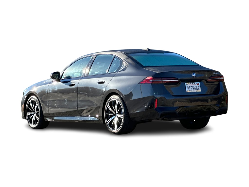 Thumbnail: 2025 BMW 5 Series - 4