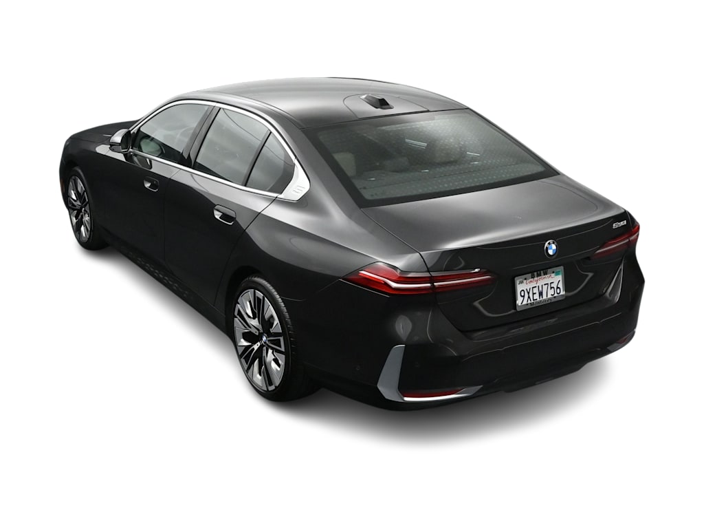 Thumbnail: 2026 BMW 5 Series - 24