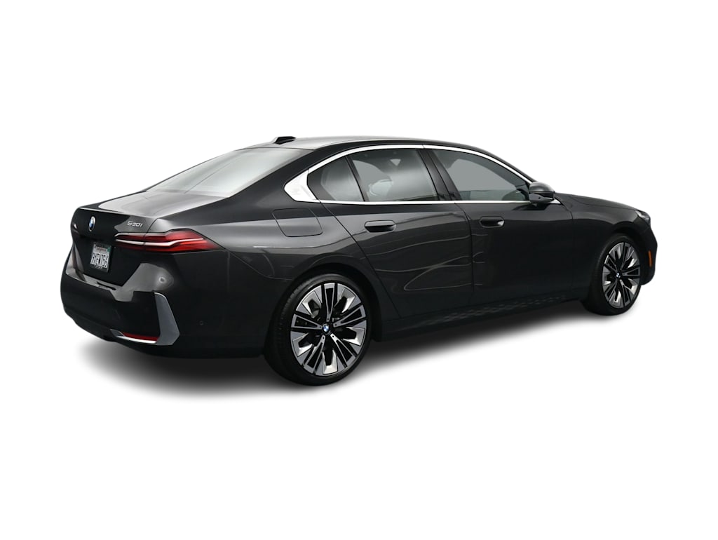 Thumbnail: 2026 BMW 5 Series - 14