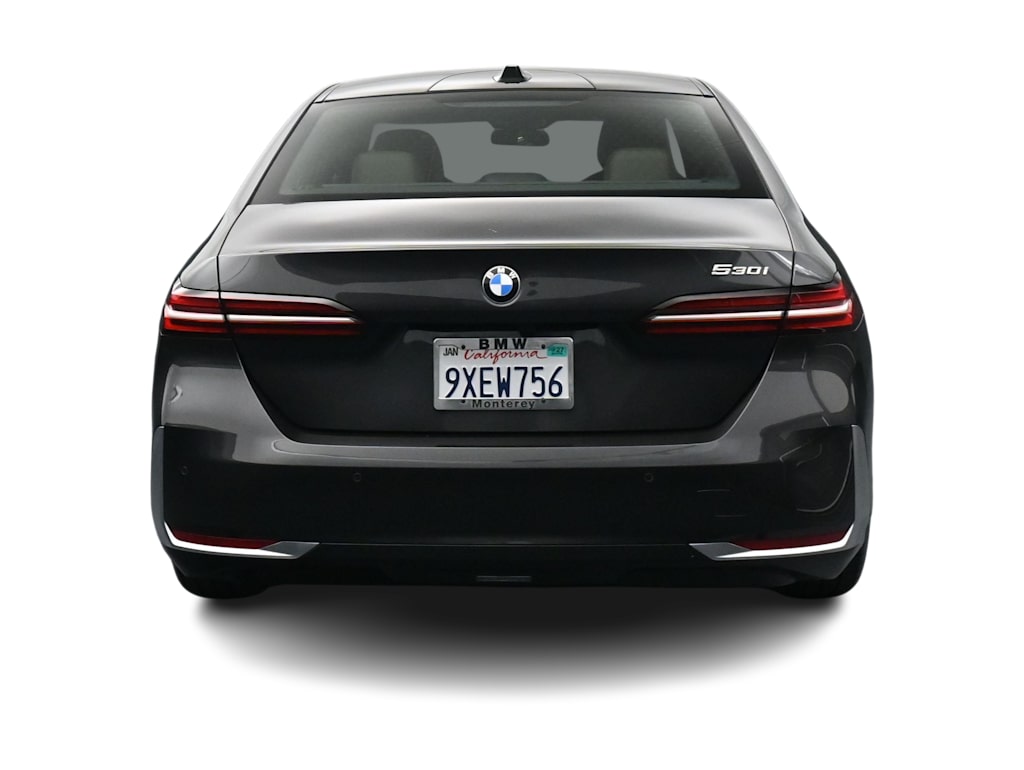 Thumbnail: 2026 BMW 5 Series - 5