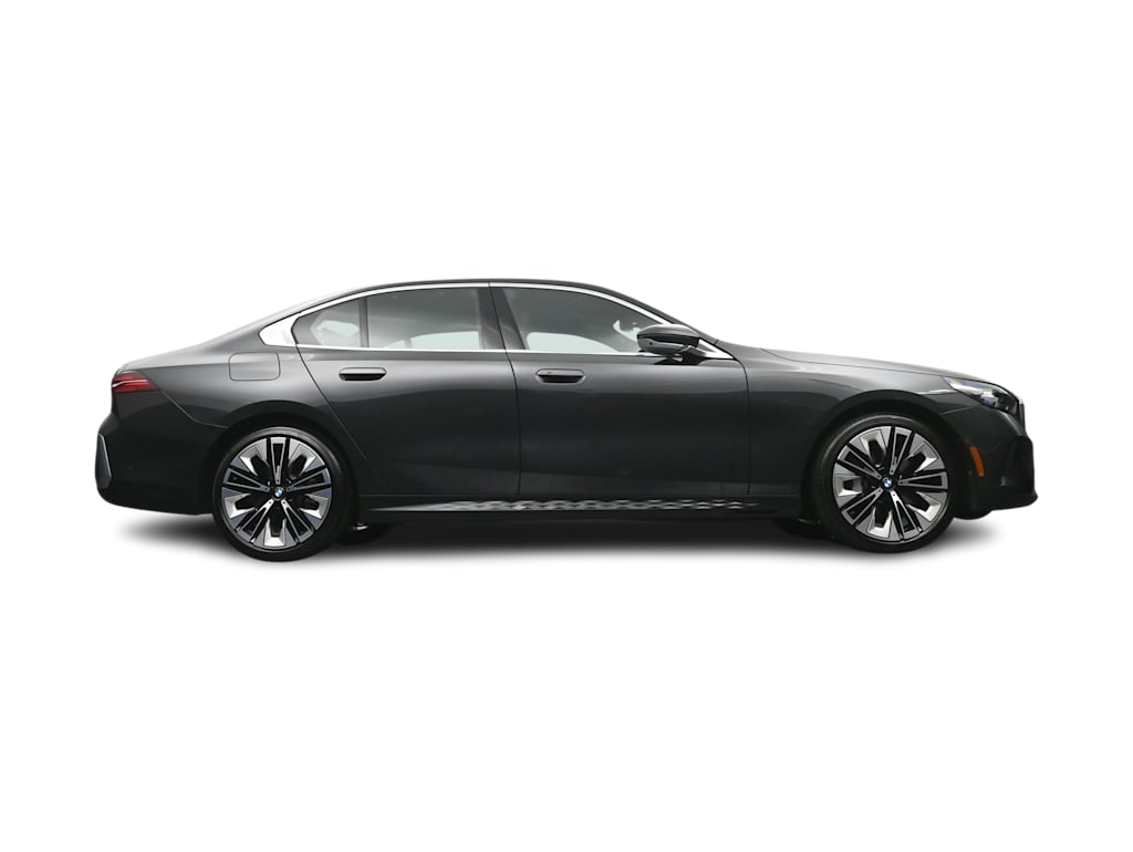 Thumbnail: 2026 BMW 5 Series - 29