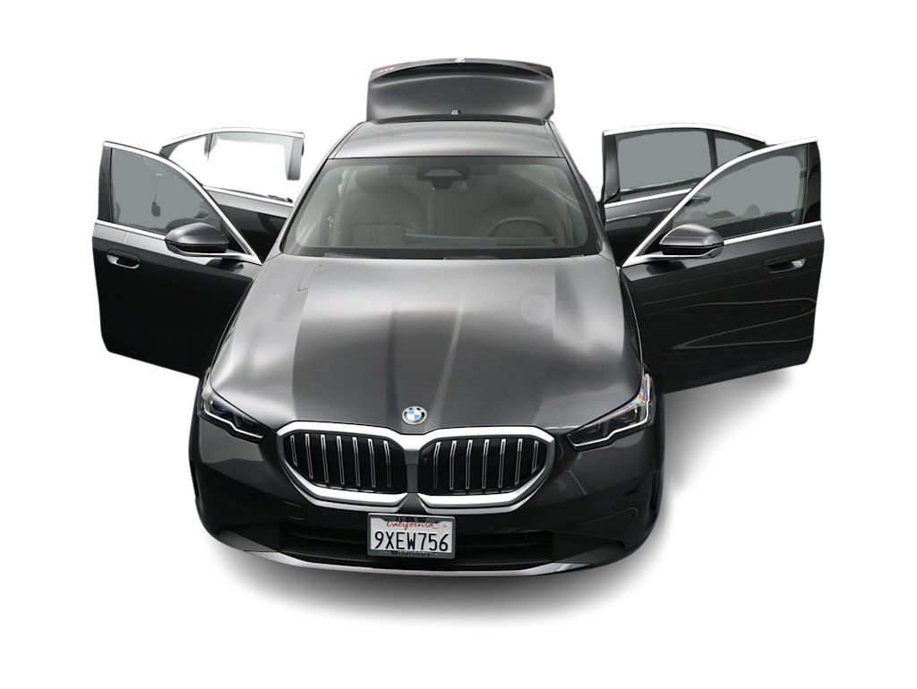 Thumbnail: 2026 BMW 5 Series - 34