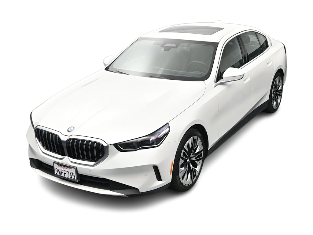 Thumbnail: 2026 BMW 5 Series - 17