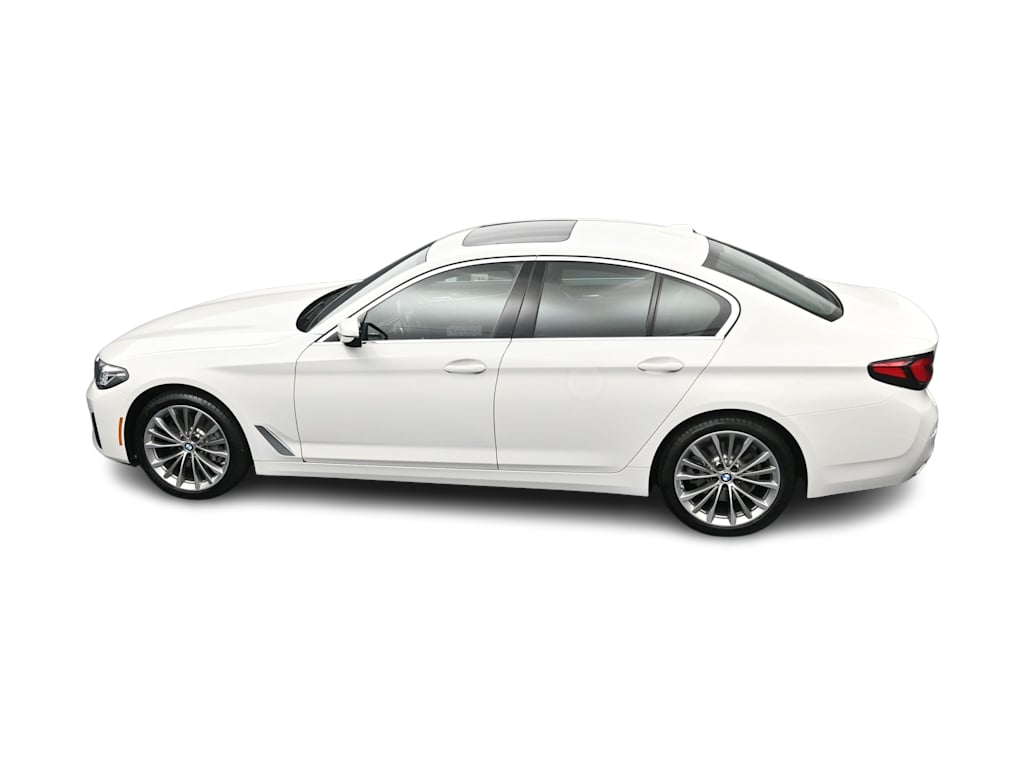 Thumbnail: 2023 BMW 5 Series - 32