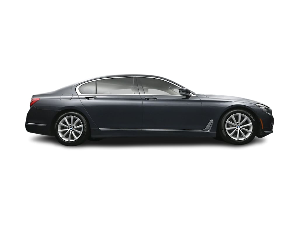 Thumbnail: 2016 BMW 7 Series - 30