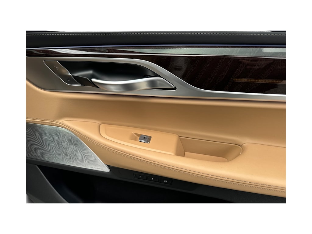 Thumbnail: 2020 BMW 7 Series - 22