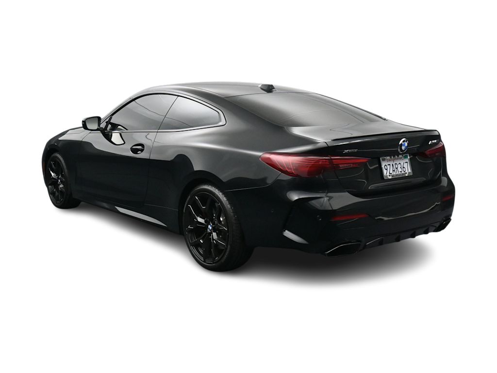 Thumbnail: 2026 BMW 4 Series - 4