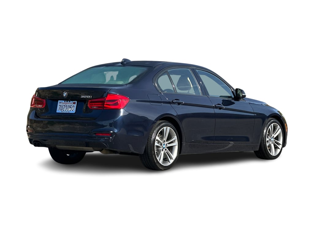 Thumbnail: 2016 BMW 3 Series - 17
