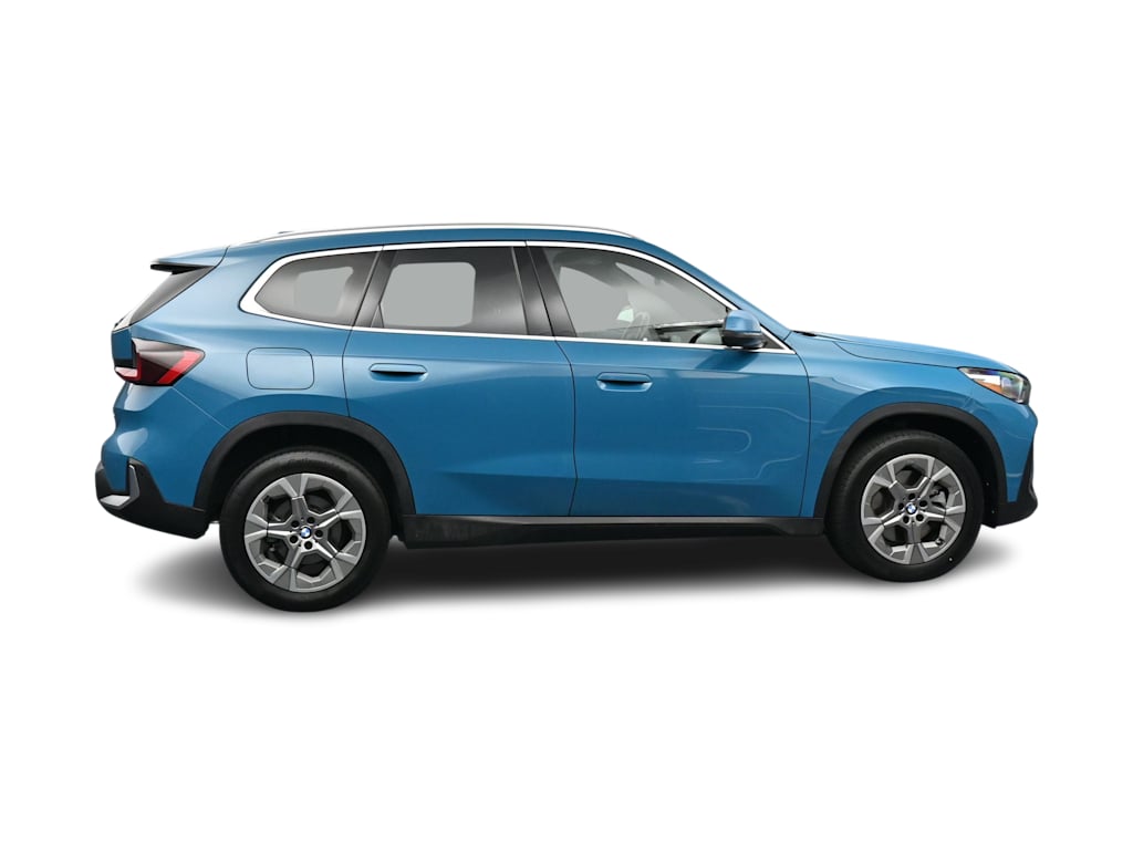 Thumbnail: 2023 BMW X1 - 15