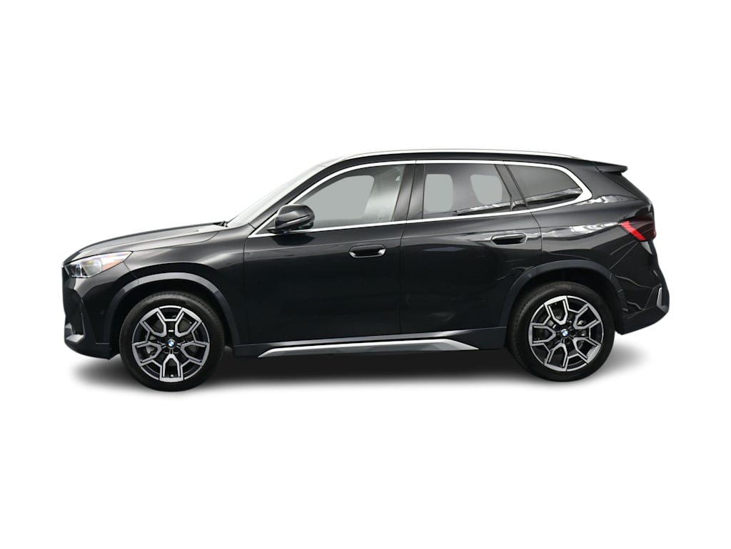Thumbnail: 2026 BMW X1 - 3