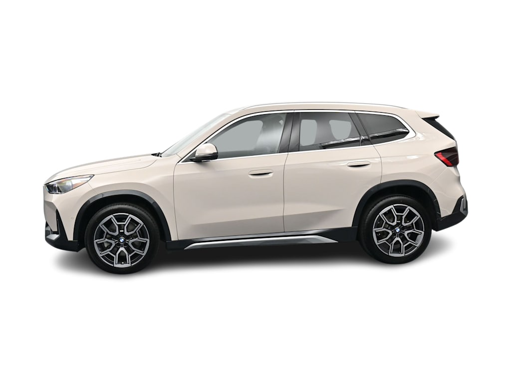 Thumbnail: 2026 BMW X1 - 3