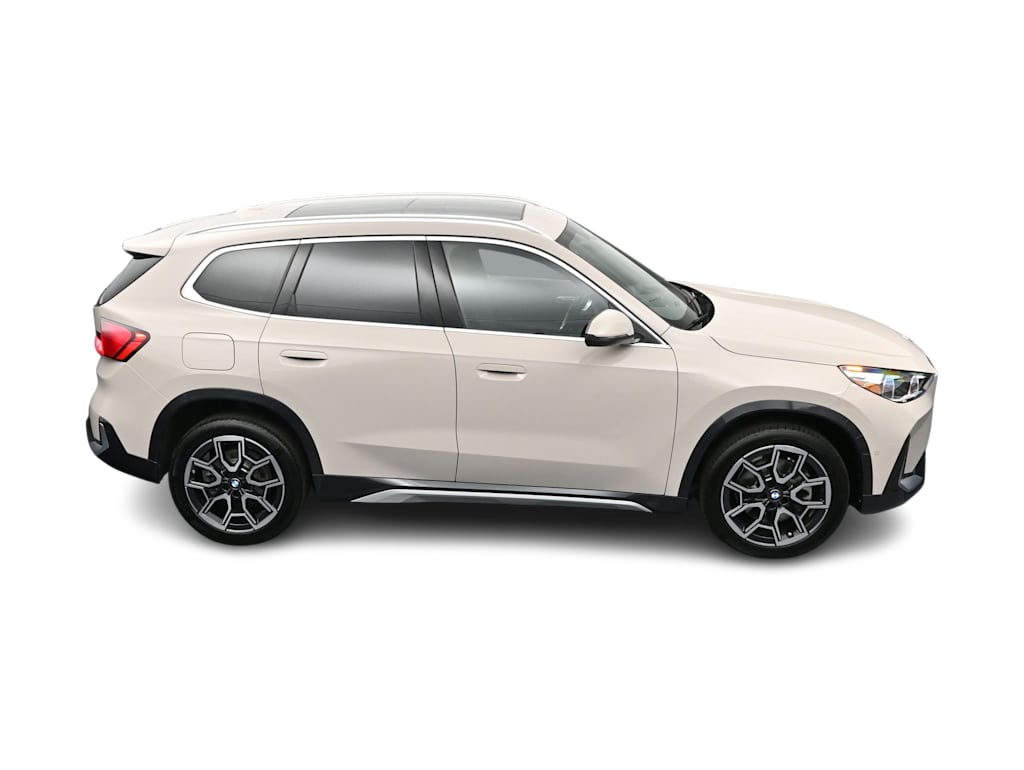 Thumbnail: 2026 BMW X1 - 21